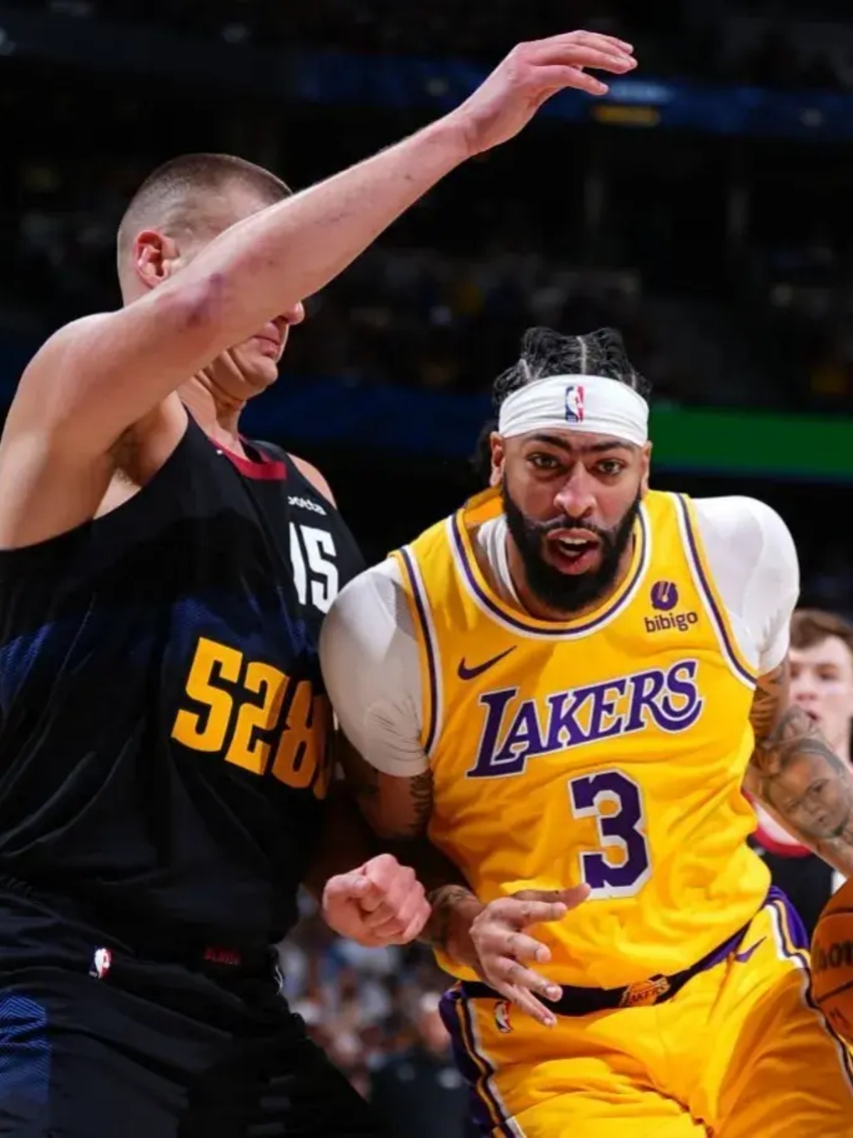 穆雷巅峰对决，詹姆斯与90激战瑞士队分钟，精彩发挥胜负难料！