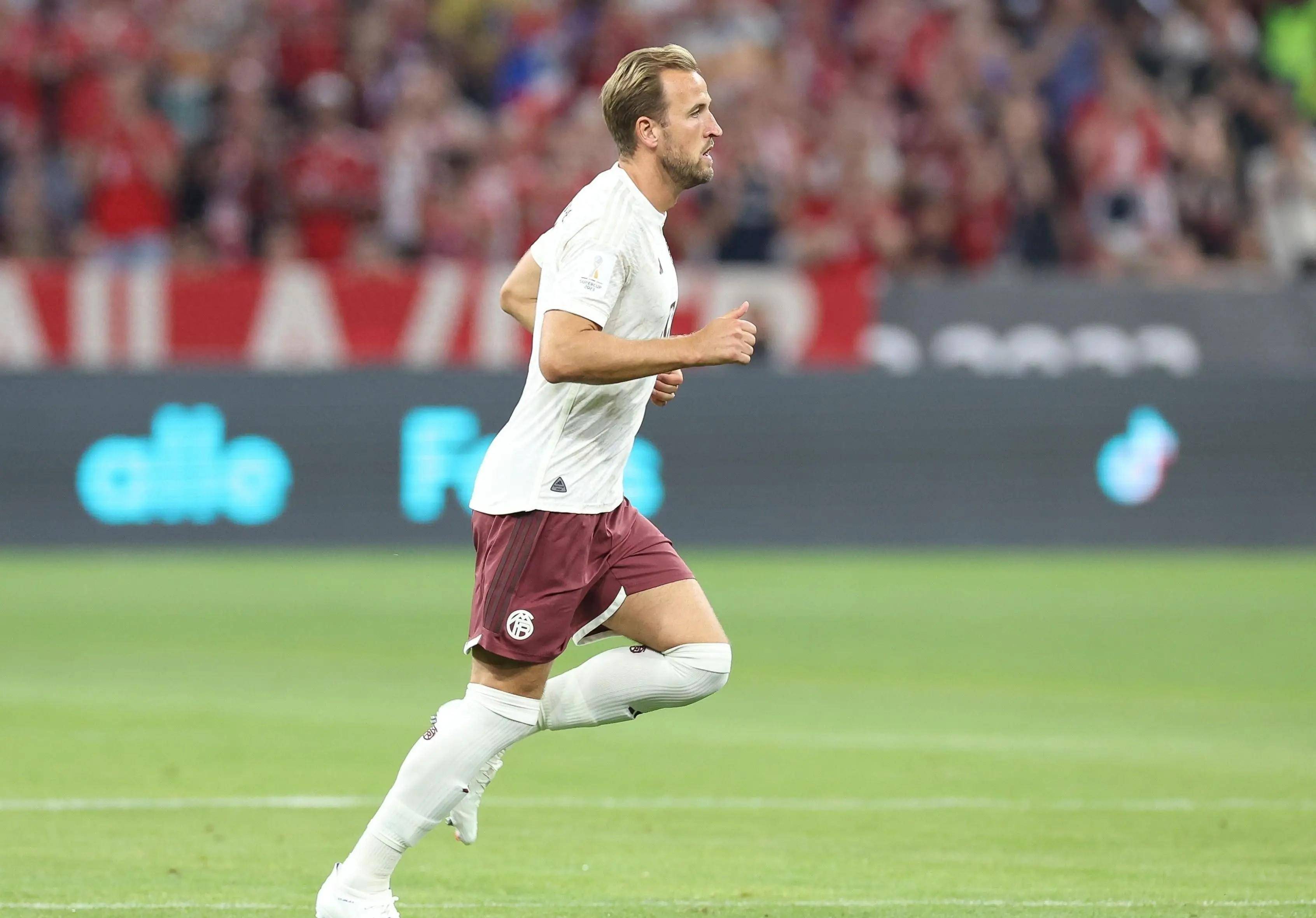 凯恩迎来二十赛季高光表现,TES球迷沸腾! 凯恩迎来二十赛季高光表现,TES球迷沸腾!